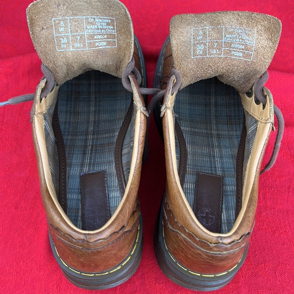 Dr. Martens Whiskey Brown Vintage Scalloped Edge Y2K Chunky Oxfords - Picture 12 of 17